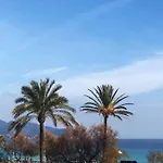 Vistas Al Mar Y A 50 Metros De La Playa